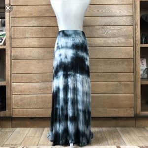 Brandy Melville maxi skirt tie dye